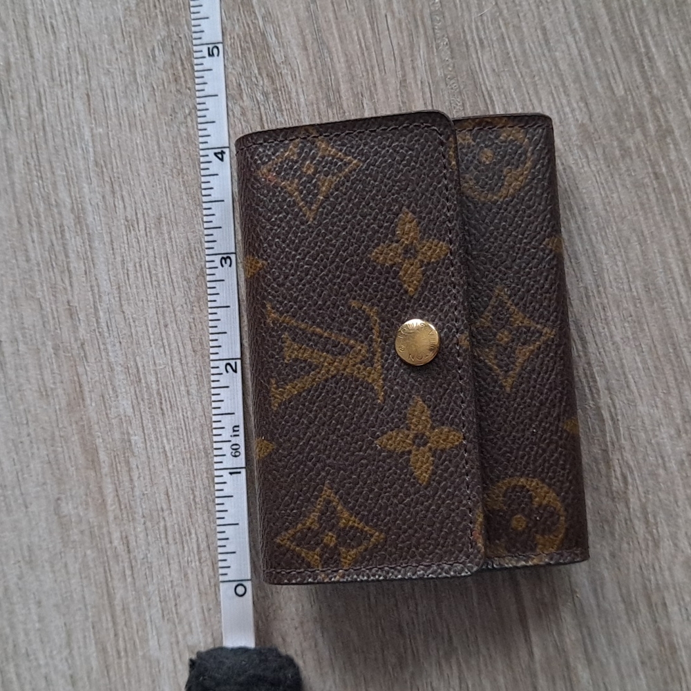Authentic Louis Vuitton business card holder - Picture 12 of 16